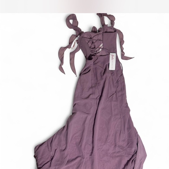Elegant Purple Ruffle Dress - Picture 5 of 5